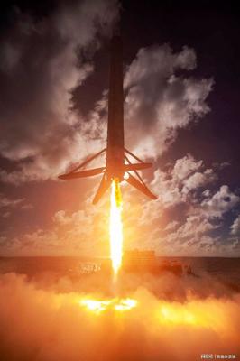 SpaceX發射“船新版本”龍飛船 太空探索與金屬日用品制造的奇妙交匯